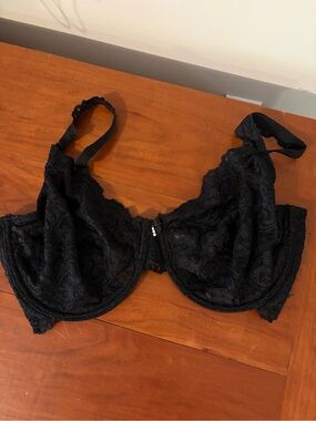 Black Floral Lace Underwire Bra 38DDD Rhinestone Detail